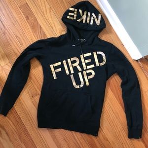 Nike women’s fired up hoodie